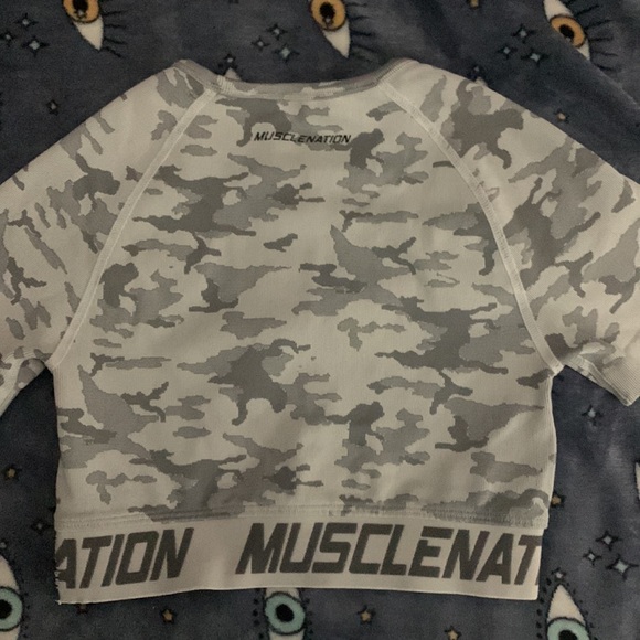 Muscle Nation cropped tee - Picture 3 of 3